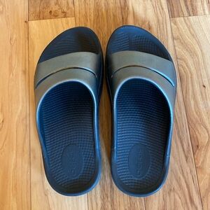 Oofos Recovery Slides